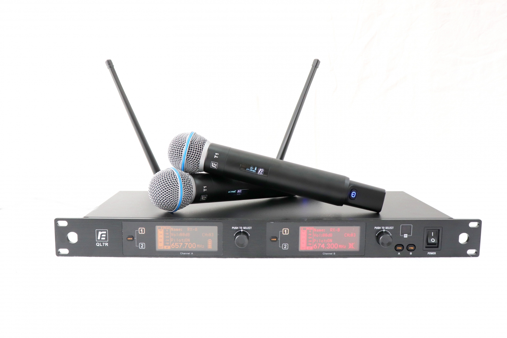 RFIntell QL7R/T1-B 720,500-754,000 МГц 2-канальная радиосистема с 2-мя ручными микрофонами в Магадане